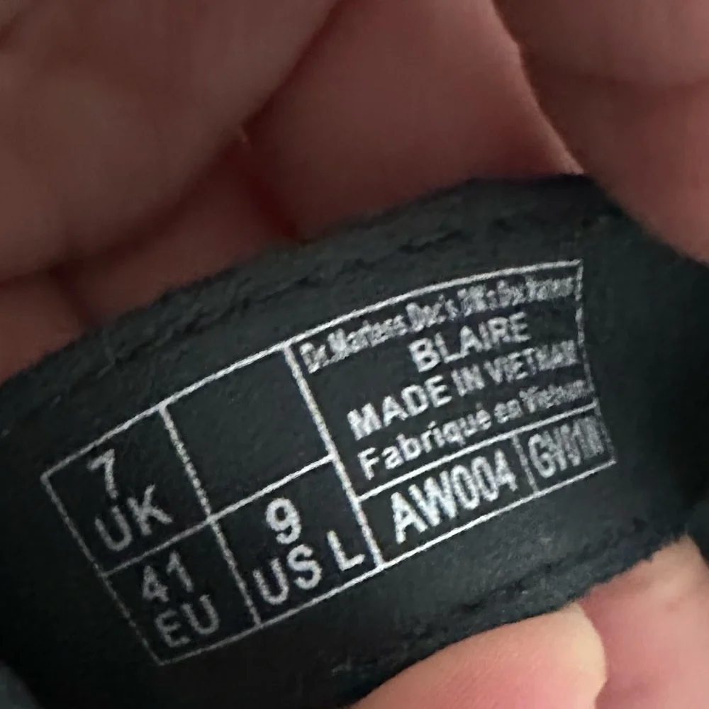 Dr. Martens Blair patent leather sandals size 9 - Picture 9 of 15